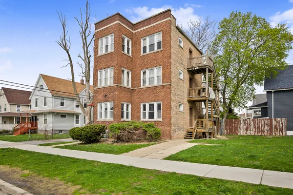 $299,900 | 1665 Aberdeen Street, Chicago Heights, IL 60411