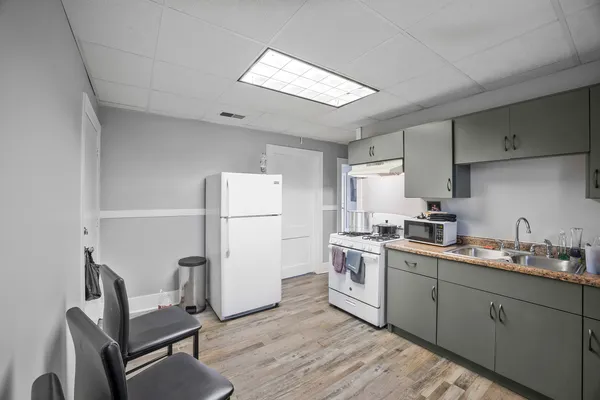 $299,900 | 1665 Aberdeen Street, Chicago Heights, IL 60411