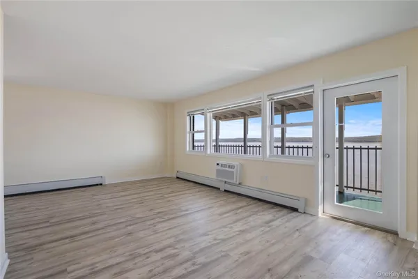 $4,800 | 101 Gedney Street, Unit 6T, Nyack, NY 10960