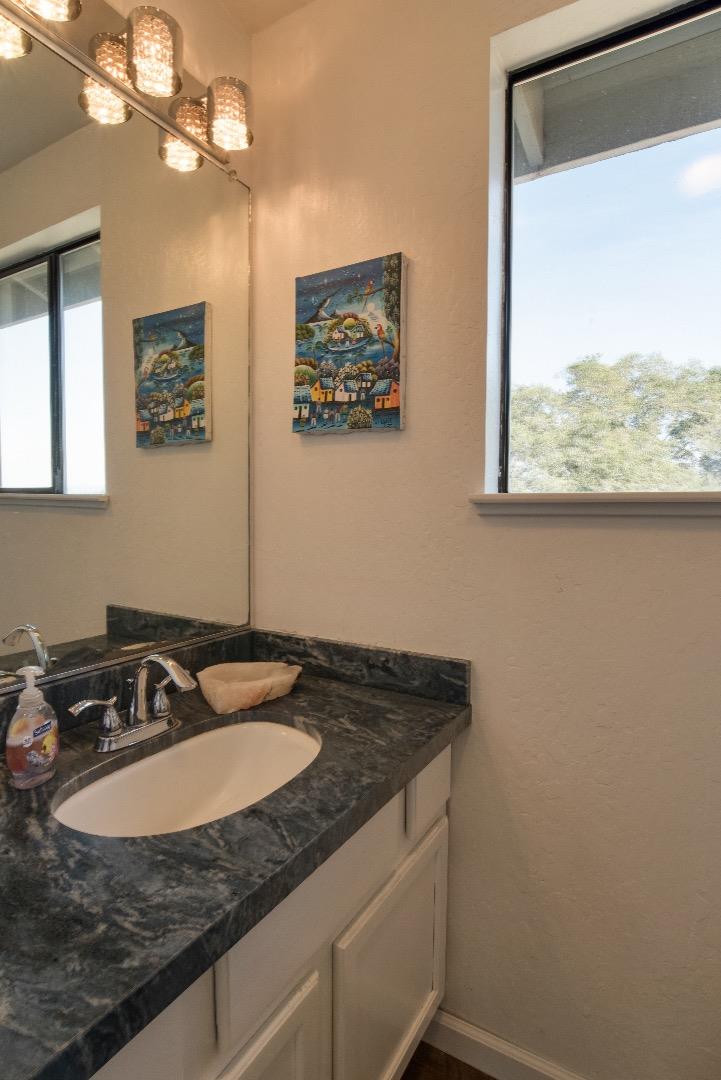519 Strawberry Road Watsonville, CA 95076 - Photo 15 of 46 Gallery Image 15