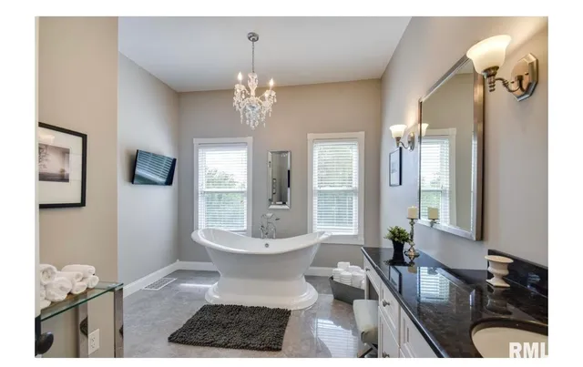 $154,900 | 209 East Main Street, Biggsville, IL 61418