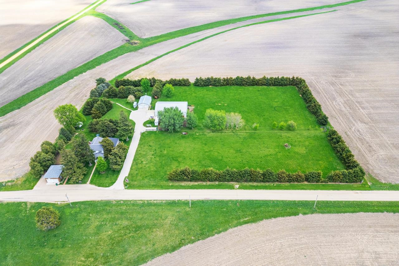 1392 Red Brick Road Dixon, IL 61021 - Photo 29 of 52 a view of a garden with a outdoor
