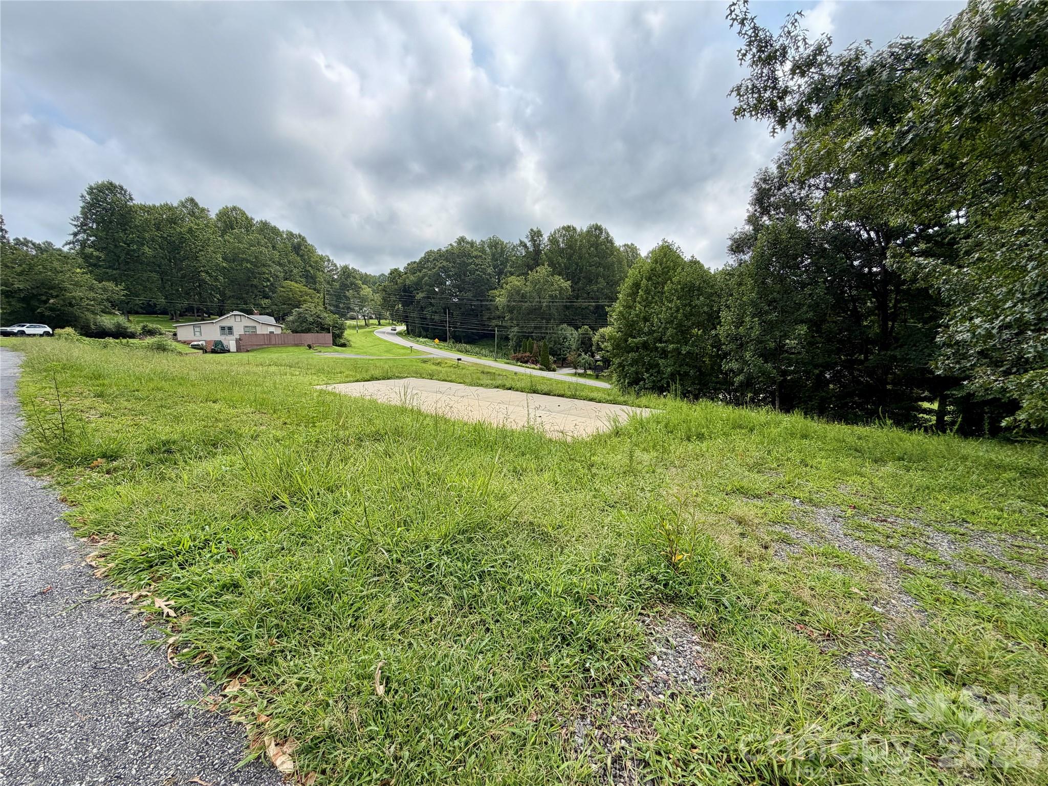 196 Beaman Road Marion, NC 28752 - Photo 5 of 11 Gallery Image 5