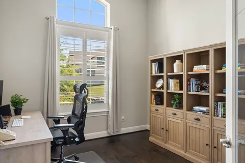 $950,000 | 15504 Cabrillo Way, Austin, TX 78738