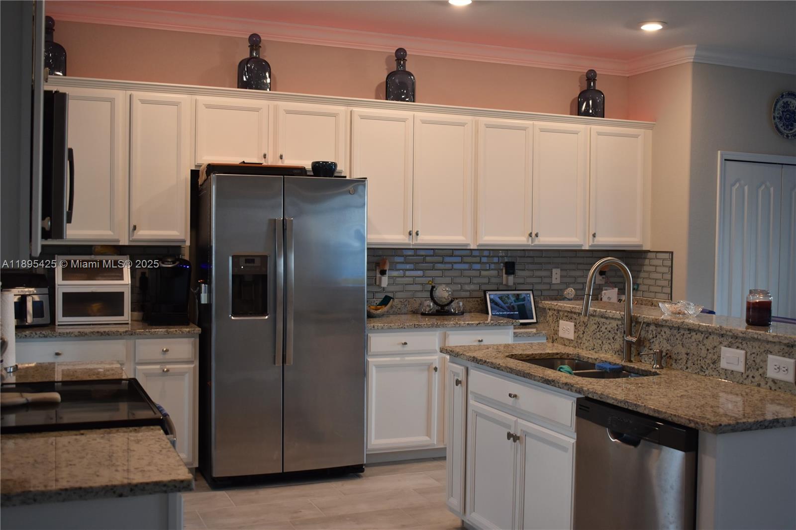 14555 Monrovia Lane Fort Myers, FL 33905 - Photo 15 of 53