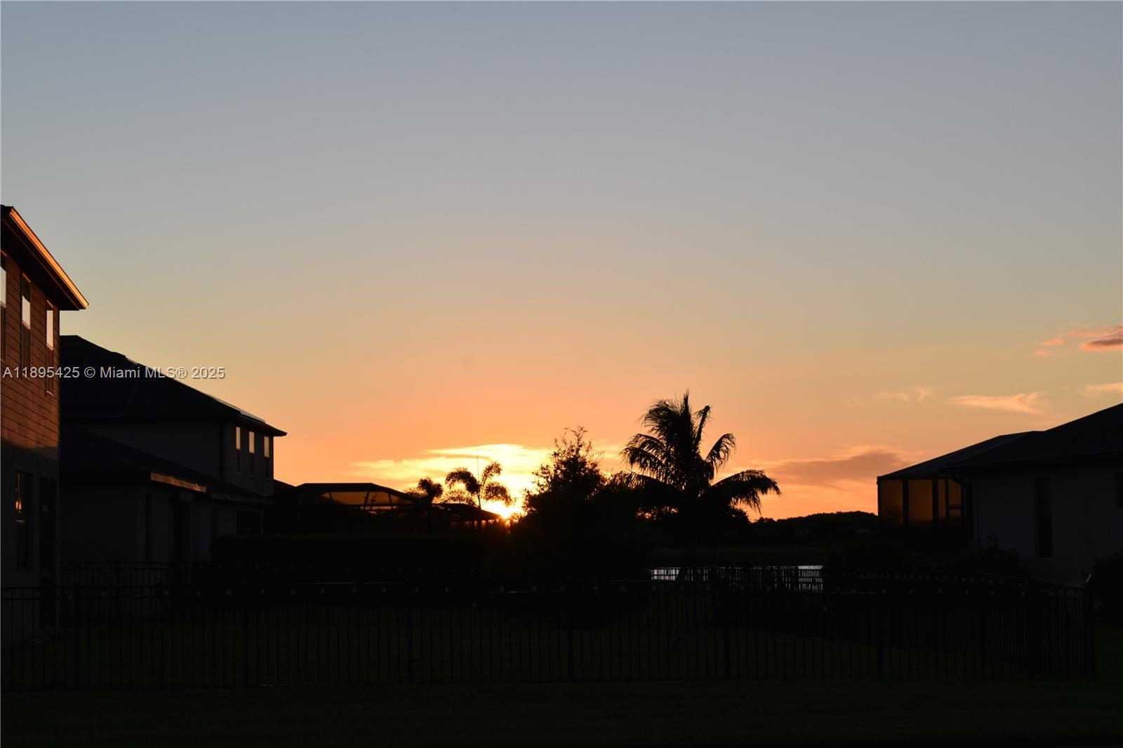 14555 Monrovia Lane Fort Myers, FL 33905 - Photo 5 of 53