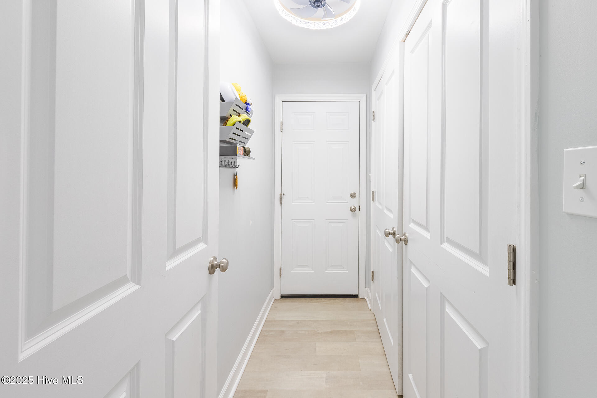 107 Knotline Road New Bern, NC 28562 - Photo 22 of 42 Hallway to Garage