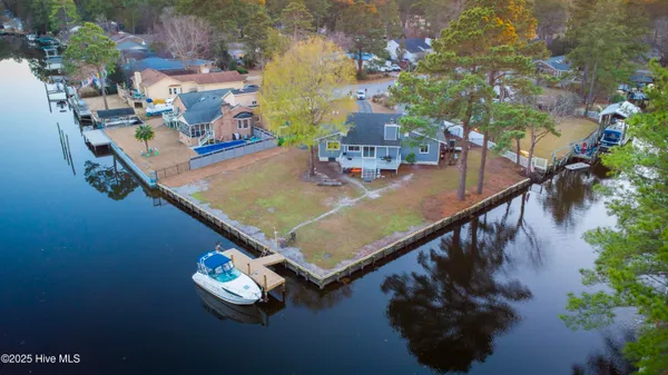 $495,000 | 107 Knotline Road, New Bern, NC 28562