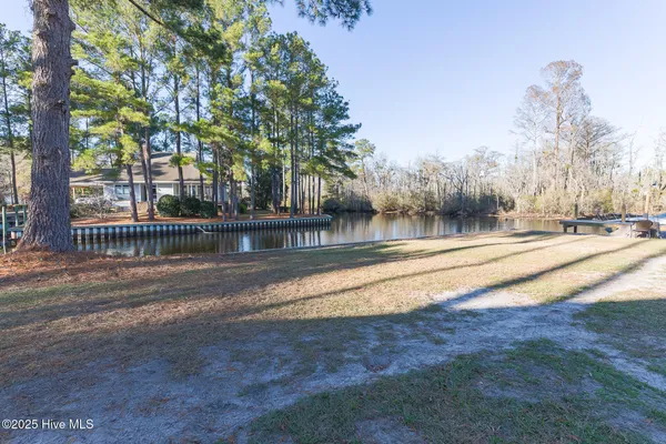 $495,000 | 107 Knotline Road, New Bern, NC 28562