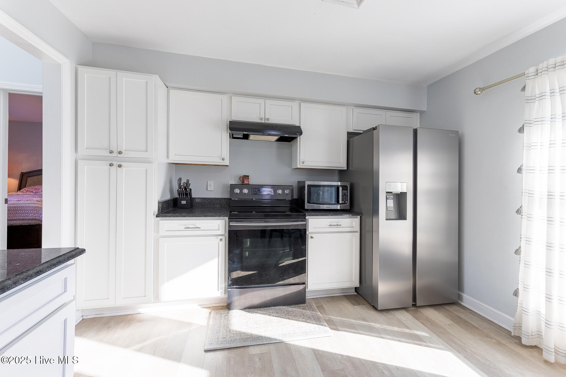 107 Knotline Road New Bern, NC 28562 - Photo 10 of 42 Kitchen