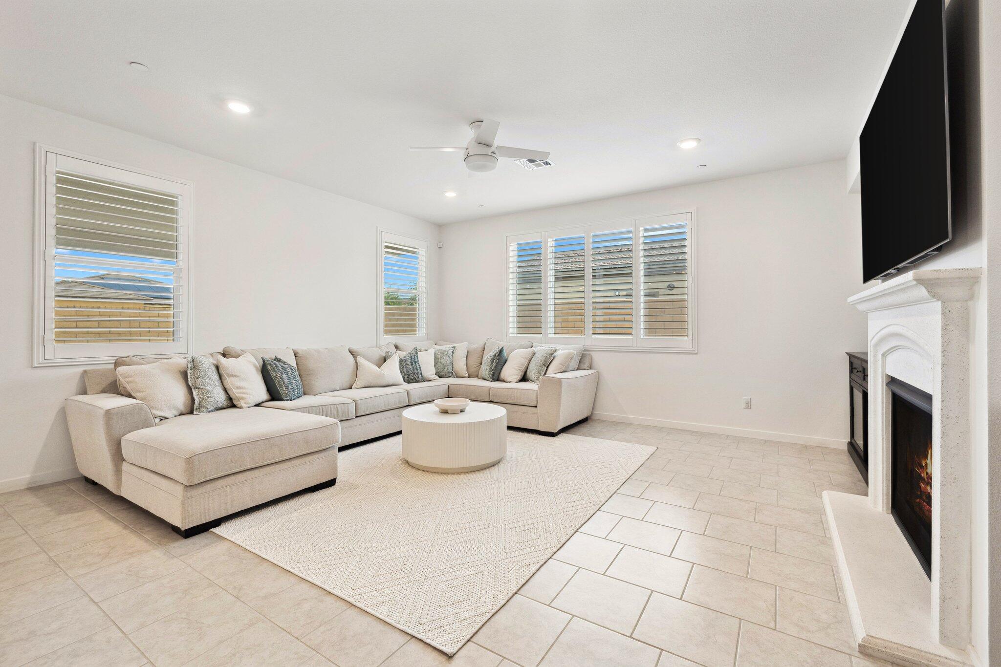 82054 Verdi Road Indio, CA 92203 - Photo 13 of 39 17-web-or-mls-2H8A1558