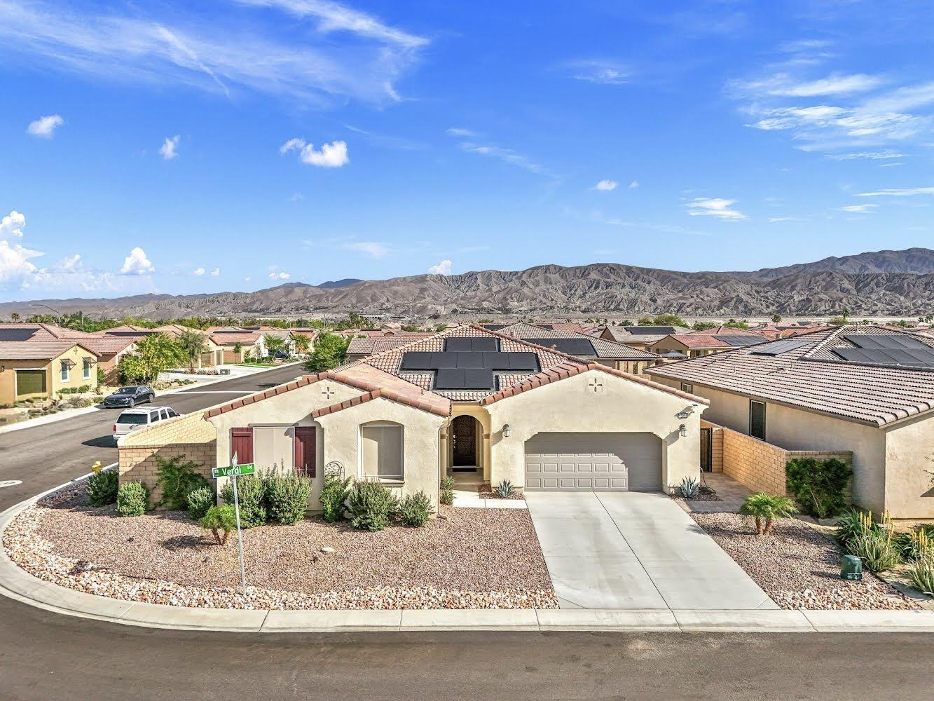 82054 Verdi Road Indio, CA 92203 - Photo 3 of 39 IMG_1901