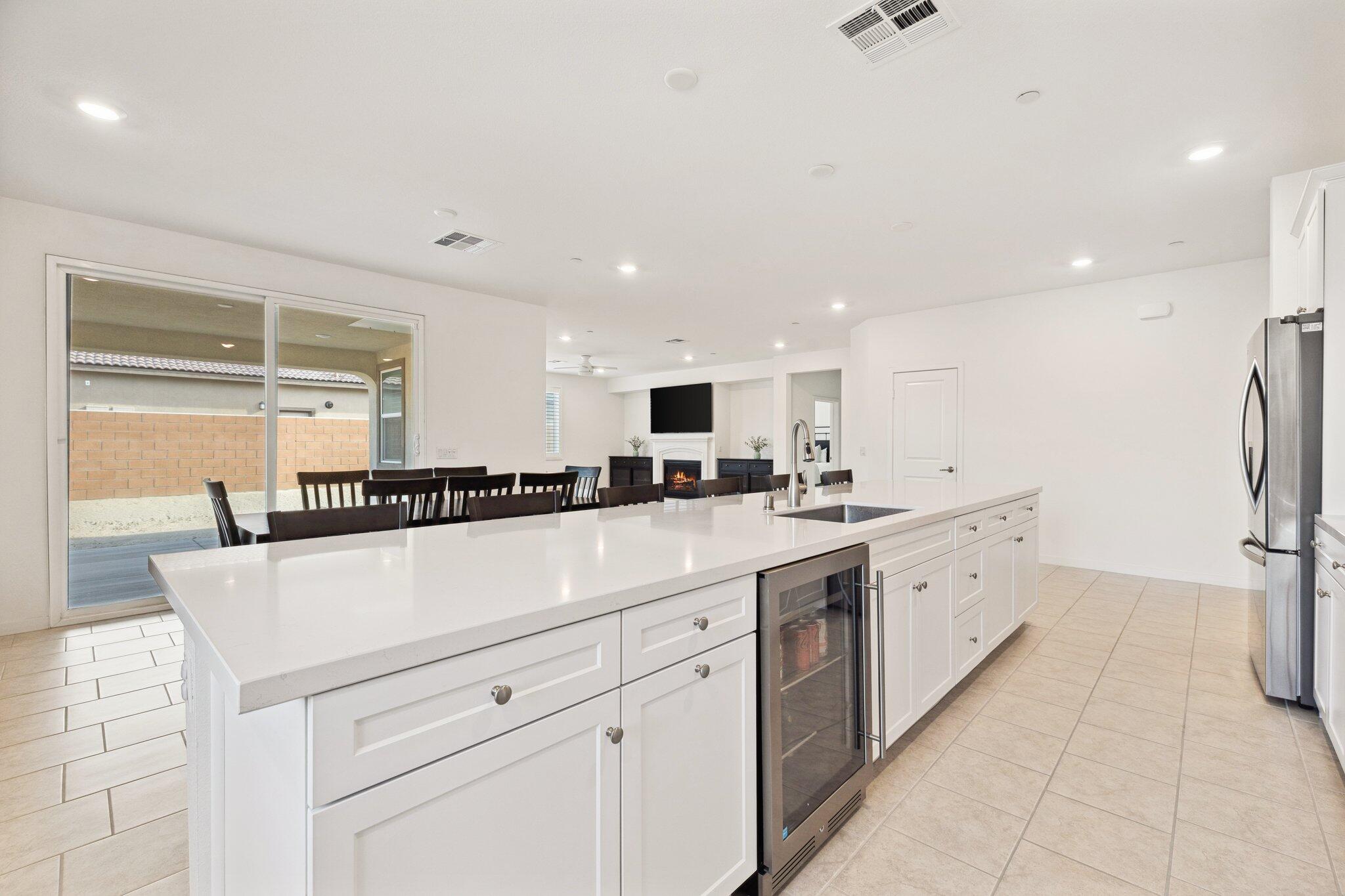 82054 Verdi Road Indio, CA 92203 - Photo 4 of 39 27-web-or-mls-2H8A1608