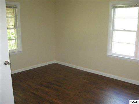 2684 East Carleton Road Adrian, MI 49221 - Photo 10 of 16 20031995-9.JPG