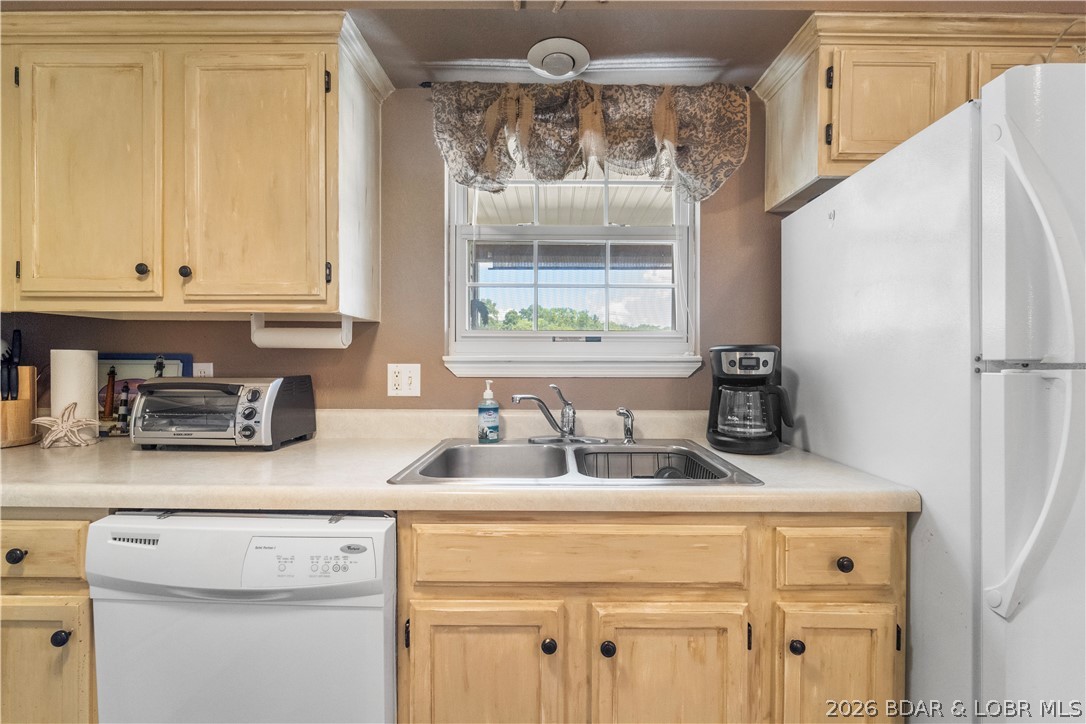 40 Lighthouse Road, Unit 2301 Lake Ozark, MO 65049 - Photo 14 of 40