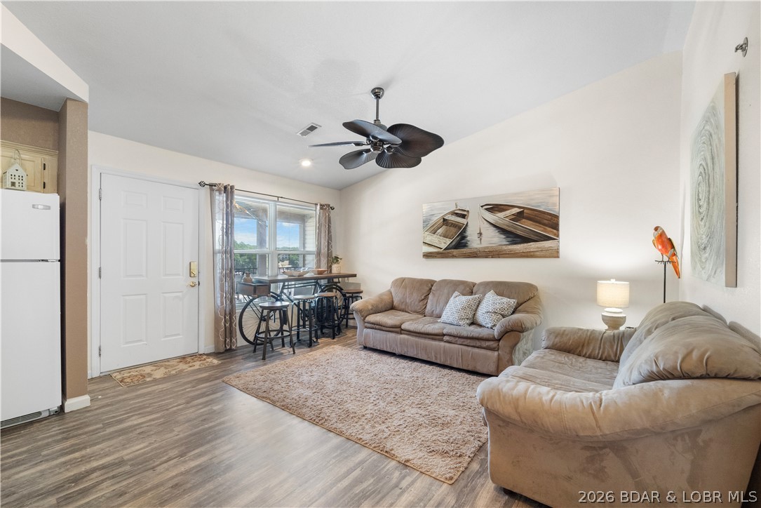 40 Lighthouse Road, Unit 2301 Lake Ozark, MO 65049 - Photo 9 of 40