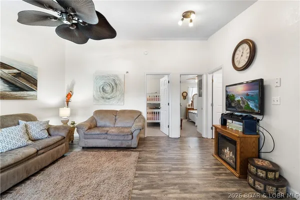 $225,000 | 40 Lighthouse Road, Unit 2301, Lake Ozark, MO 65049