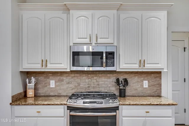 $360,000 | 112 Buckhead Drive, Madison, MS 39110