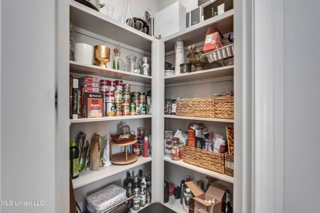 $360,000 | 112 Buckhead Drive, Madison, MS 39110