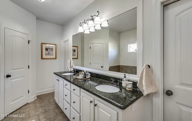 $360,000 | 112 Buckhead Drive, Madison, MS 39110