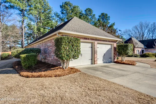 $360,000 | 112 Buckhead Drive, Madison, MS 39110