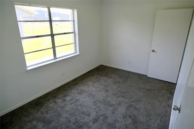 $1,000 | 5602 Market Street, Unit 11, Houston, TX 77020