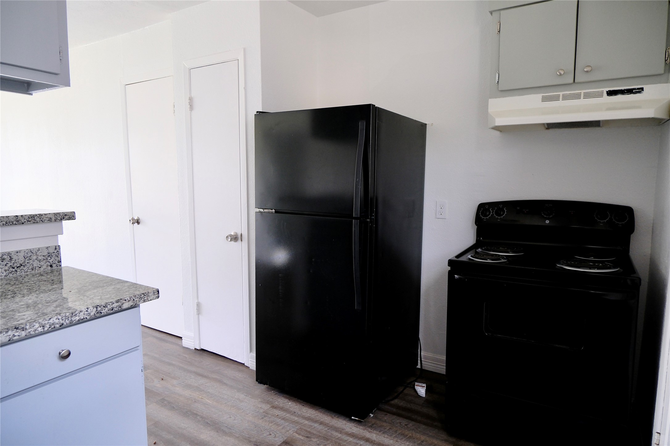 5602 Market Street, Unit 11 Houston, TX 77020 - Photo 23 of 29 Kitchen, Images are for illustrative purposes only and may represent a similar unit. Actual finishes, layout, and features may vary