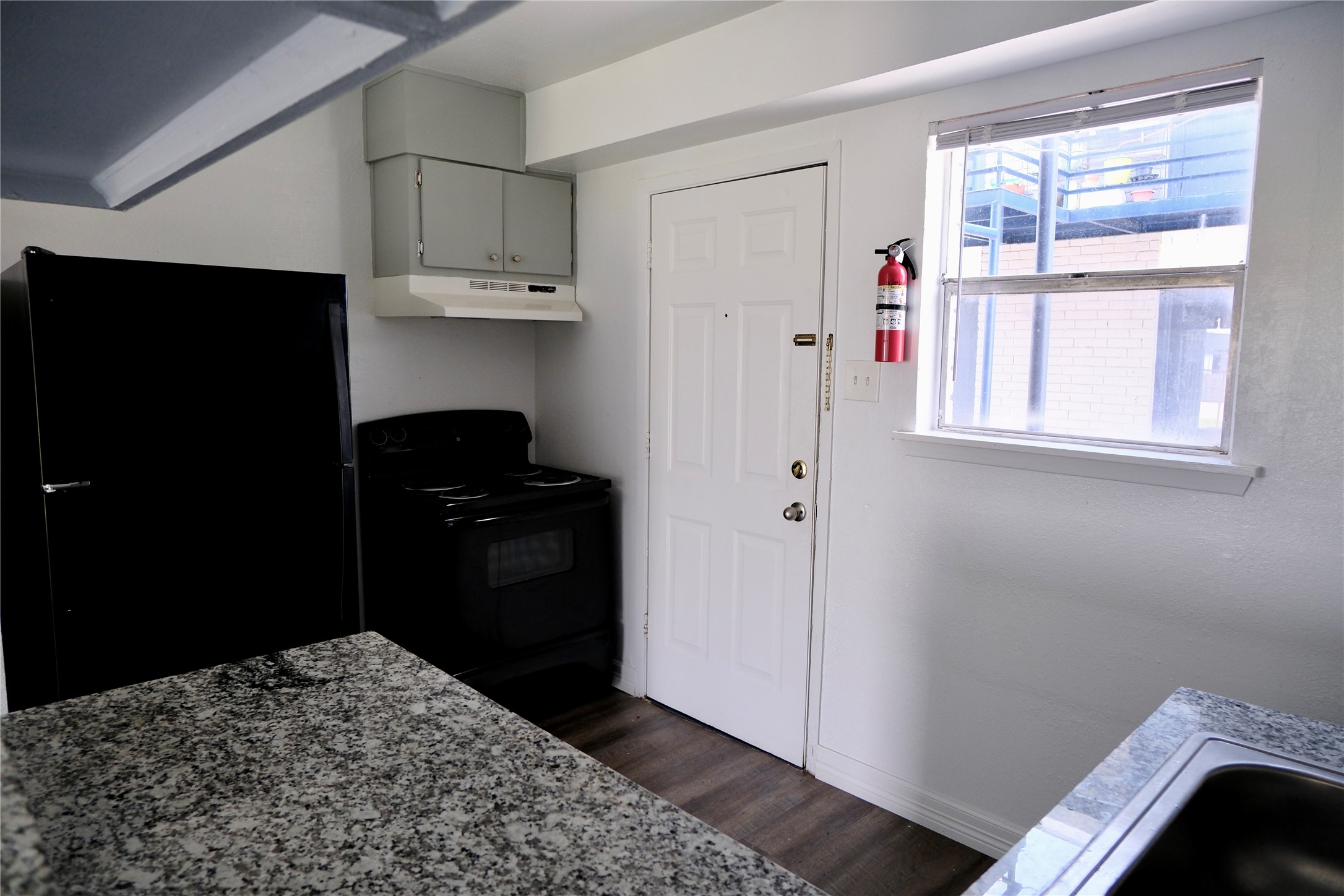 5602 Market Street, Unit 11 Houston, TX 77020 - Photo 24 of 29 Images are for illustrative purposes only and may represent a similar unit. Actual finishes, layout, and features may vary