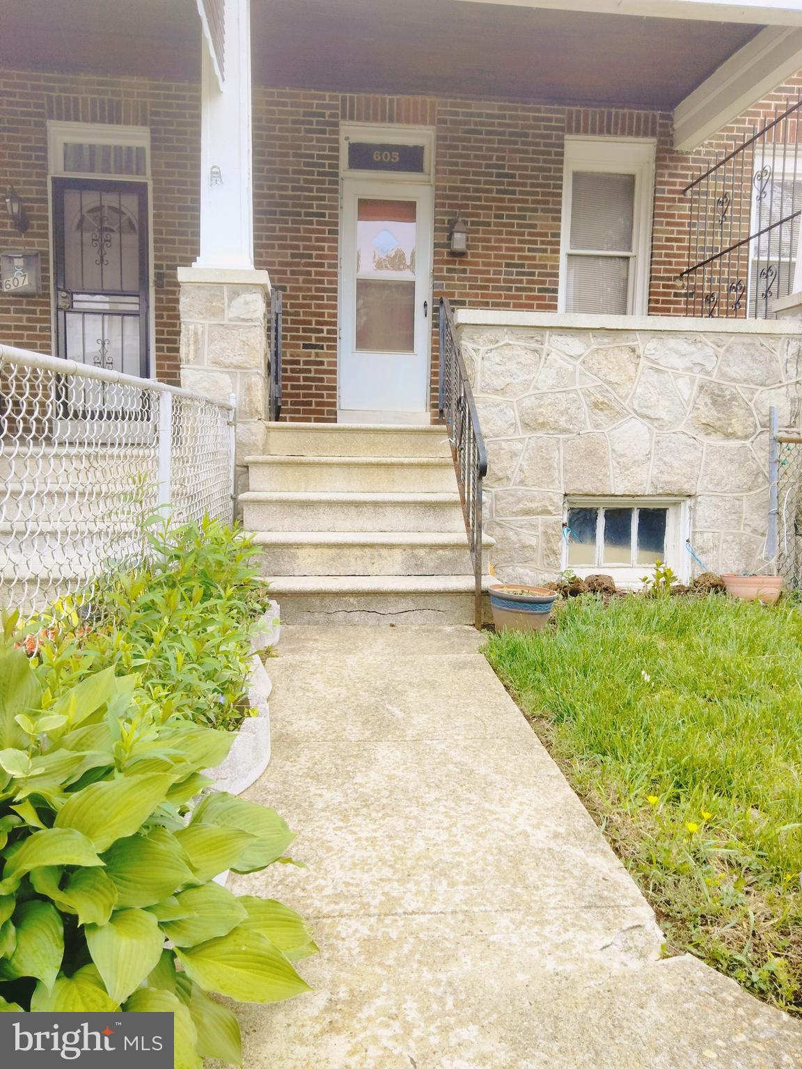 605 Lyndhurst Street Baltimore, MD 21229 - Photo 2 of 29