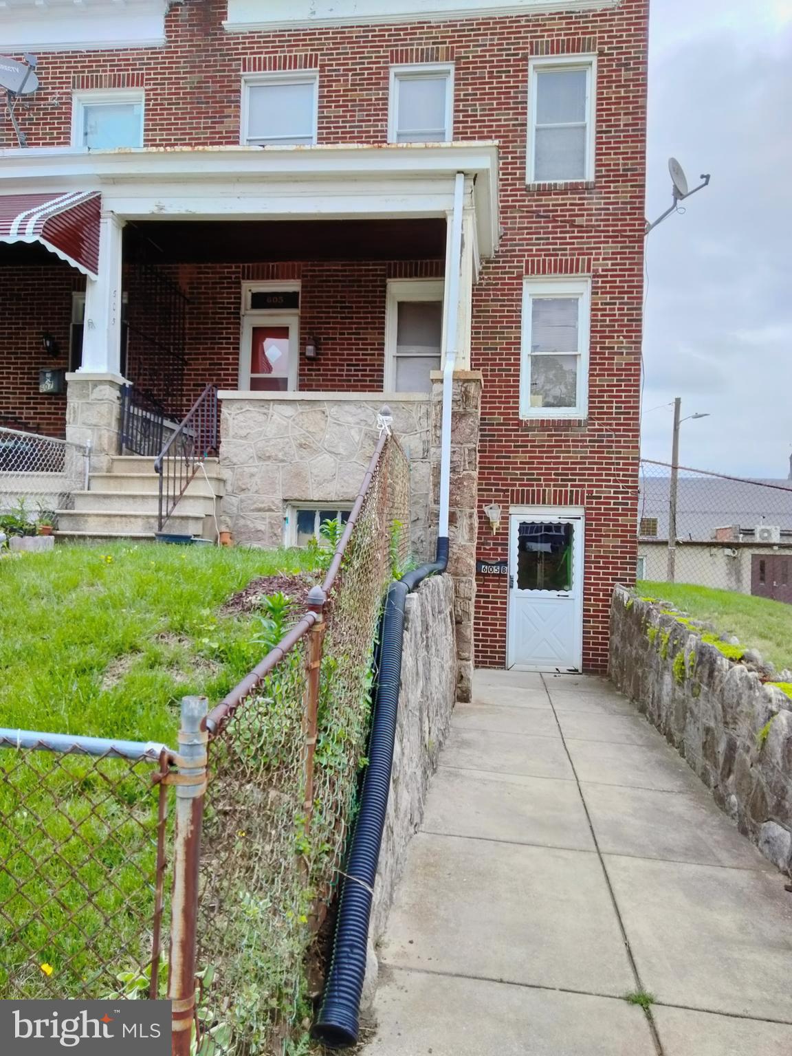 605 Lyndhurst Street Baltimore, MD 21229 - Photo 3 of 29