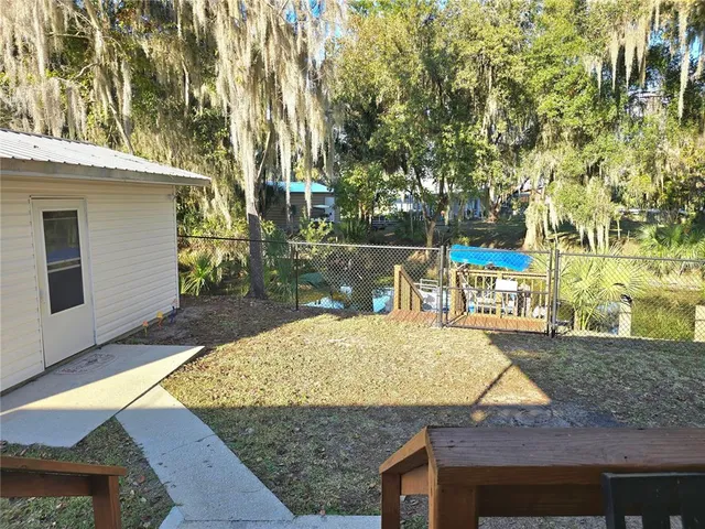 $140,000 | 920 County Road 452A, Lake Panasoffkee, FL 33538