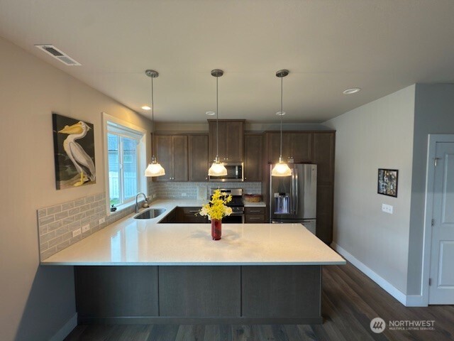 112 Madrona Lane Southwest Orting, WA 98360 - Photo 11 of 34