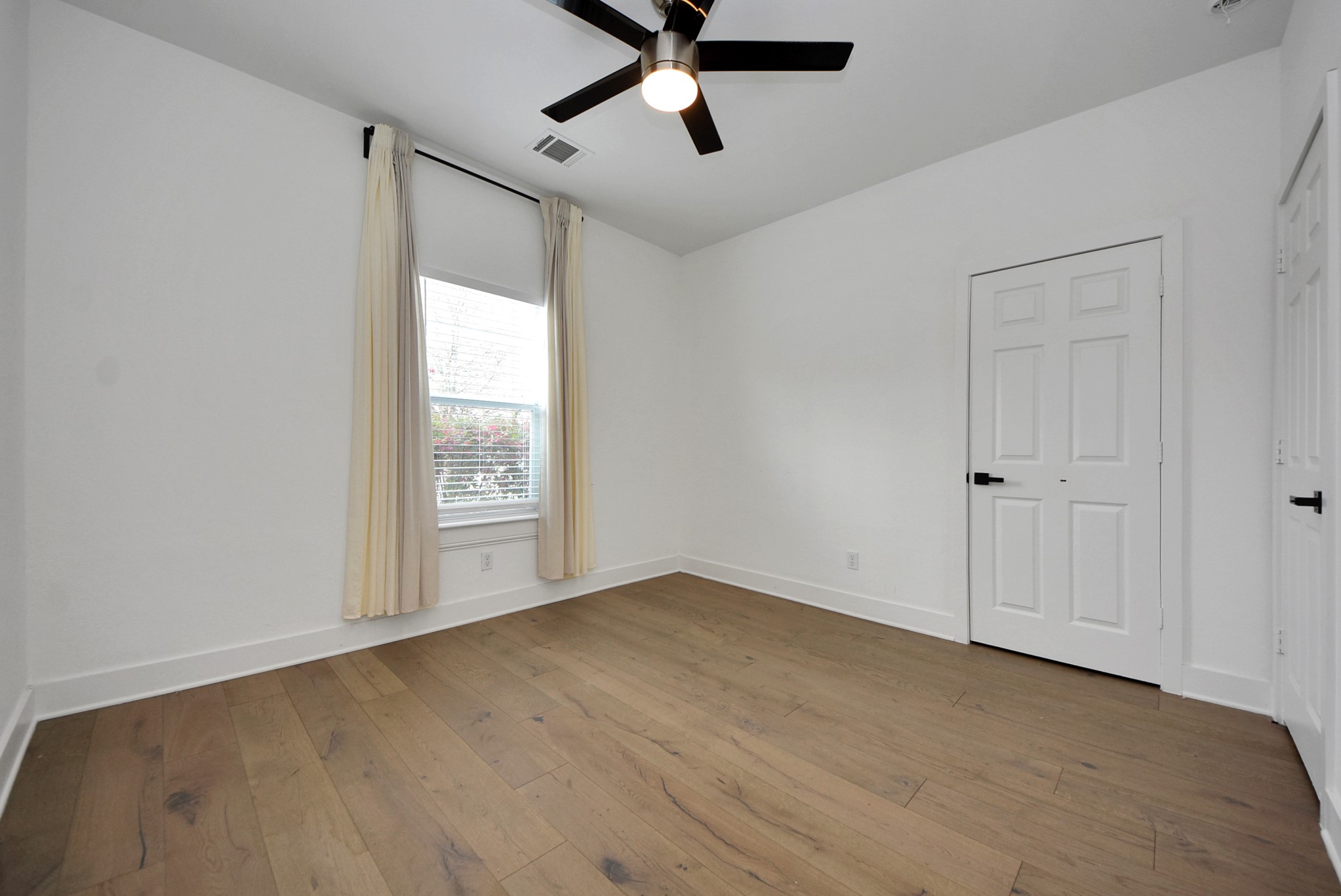 2311 Canfield Street Houston, TX 77004 - Photo 18 of 38