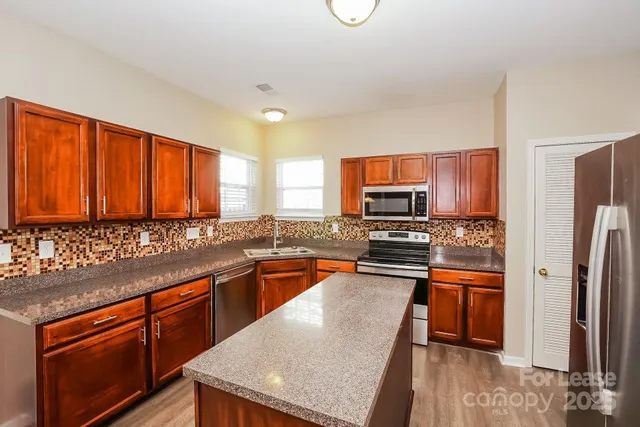 $2,175 | 340 Courtland Court, Kannapolis, NC 28081