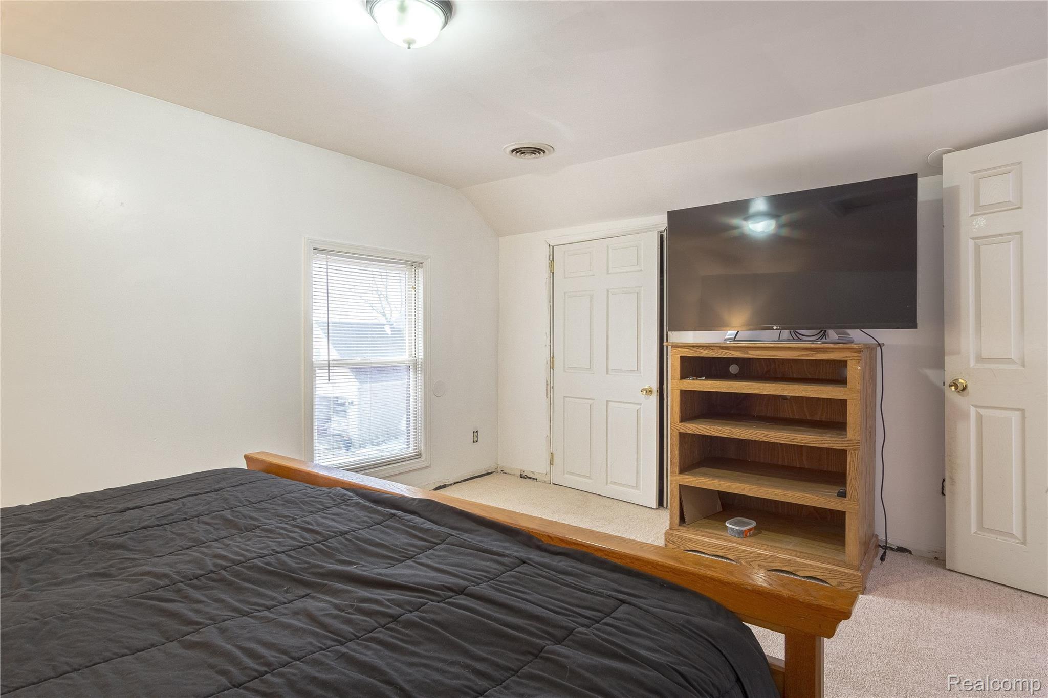13114 South Duffield Road Byron, MI 48418 - Photo 12 of 23 Interiors (24 of 26).jpg