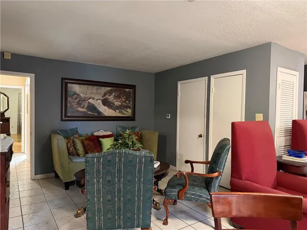 $2,500 | 548 Bellemeade Boulevard, Gretna, LA 70056