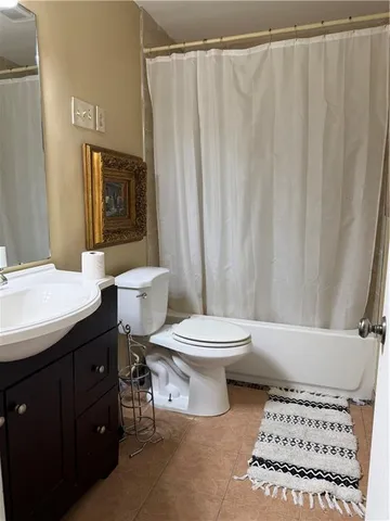 $2,500 | 548 Bellemeade Boulevard, Gretna, LA 70056