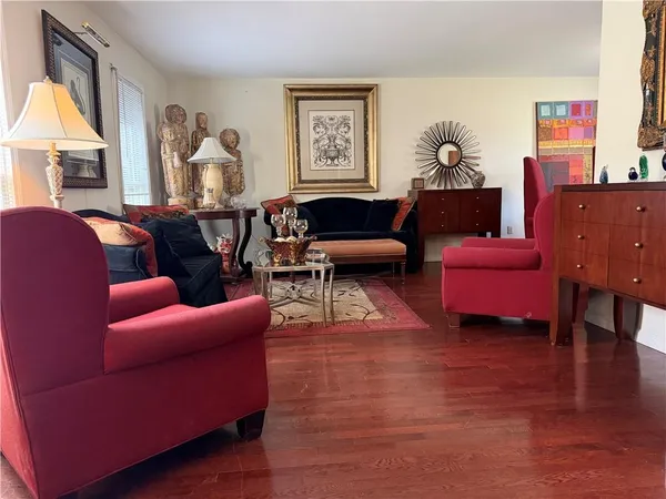 $2,500 | 548 Bellemeade Boulevard, Gretna, LA 70056