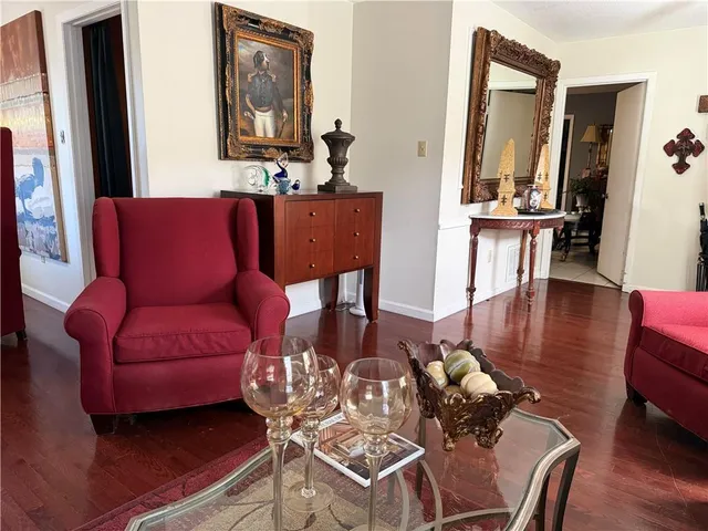 $2,500 | 548 Bellemeade Boulevard, Gretna, LA 70056