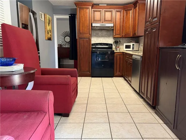 $2,500 | 548 Bellemeade Boulevard, Gretna, LA 70056