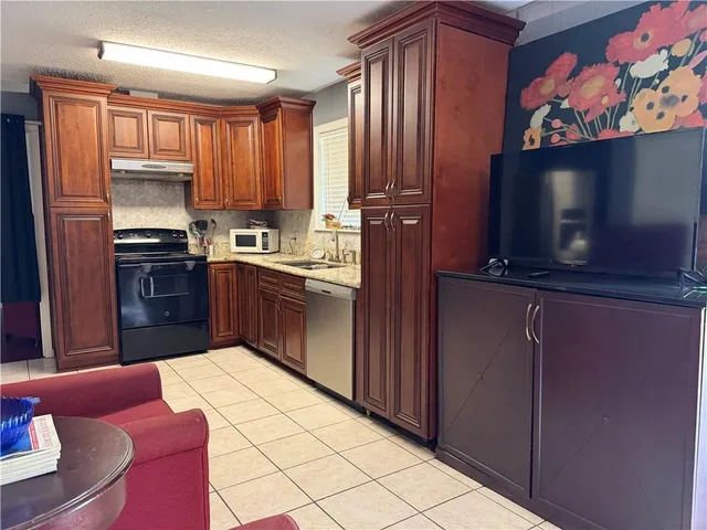 $2,500 | 548 Bellemeade Boulevard, Gretna, LA 70056