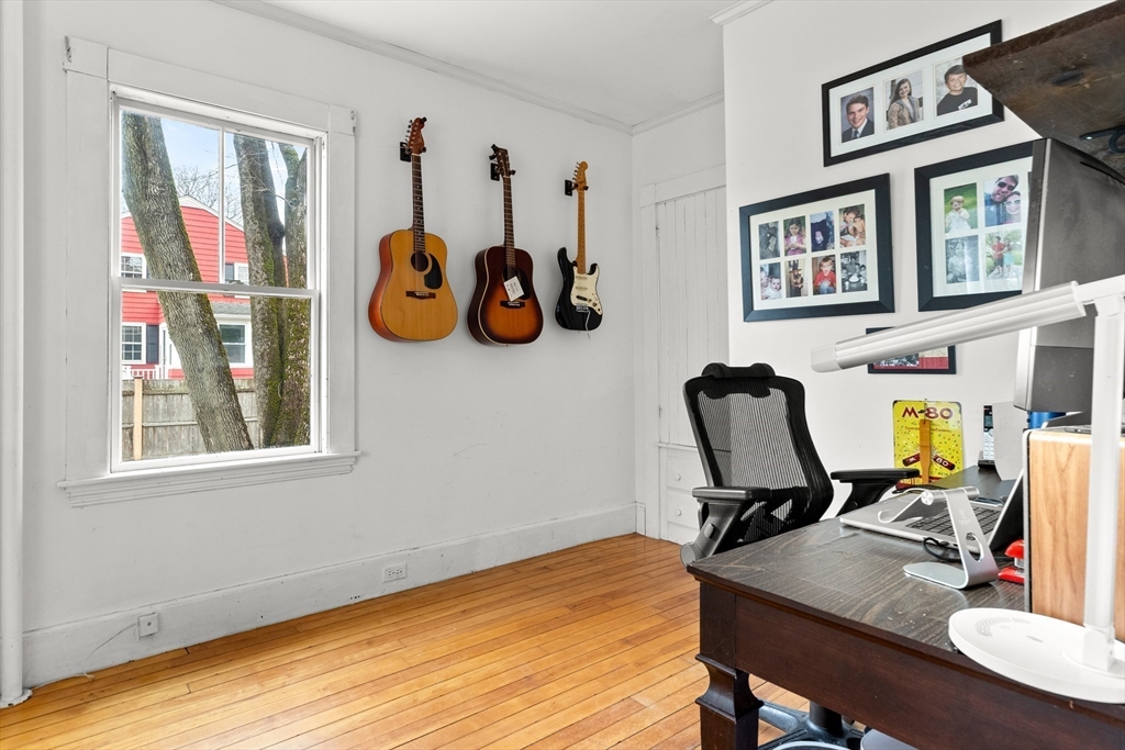 20 Perkins Street Wenham, MA 01984 - Photo 4 of 42