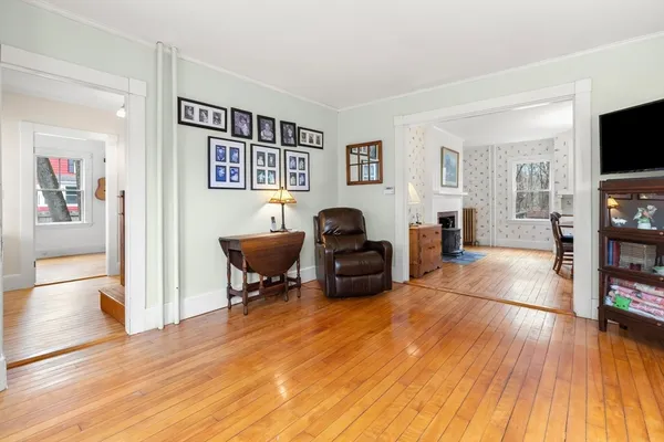 $899,900 | 20 Perkins Street, Wenham, MA 01984