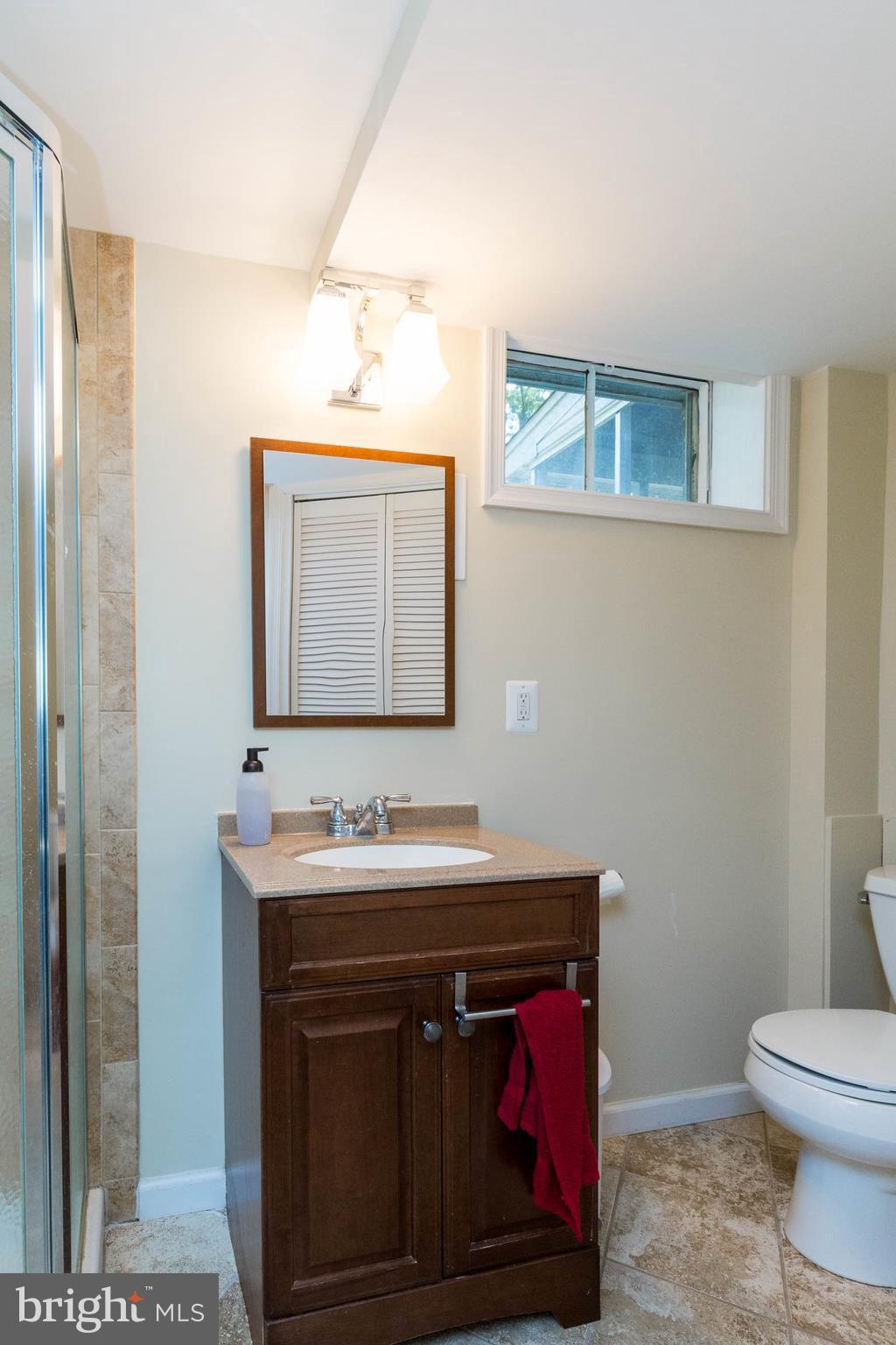 5317 Blacksburg Road Springfield, VA 22151 - Photo 20 of 21 Bath