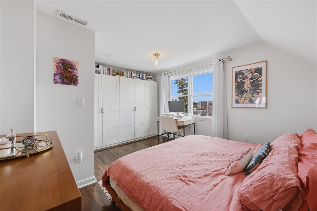 1653 North Shore Road Revere, MA 02151 - Photo 11 of 26 Gallery Image 11