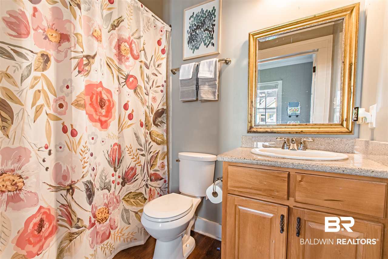 1057 Selma Street Mobile, AL 36604 - Photo 15 of 25 Guest Bath