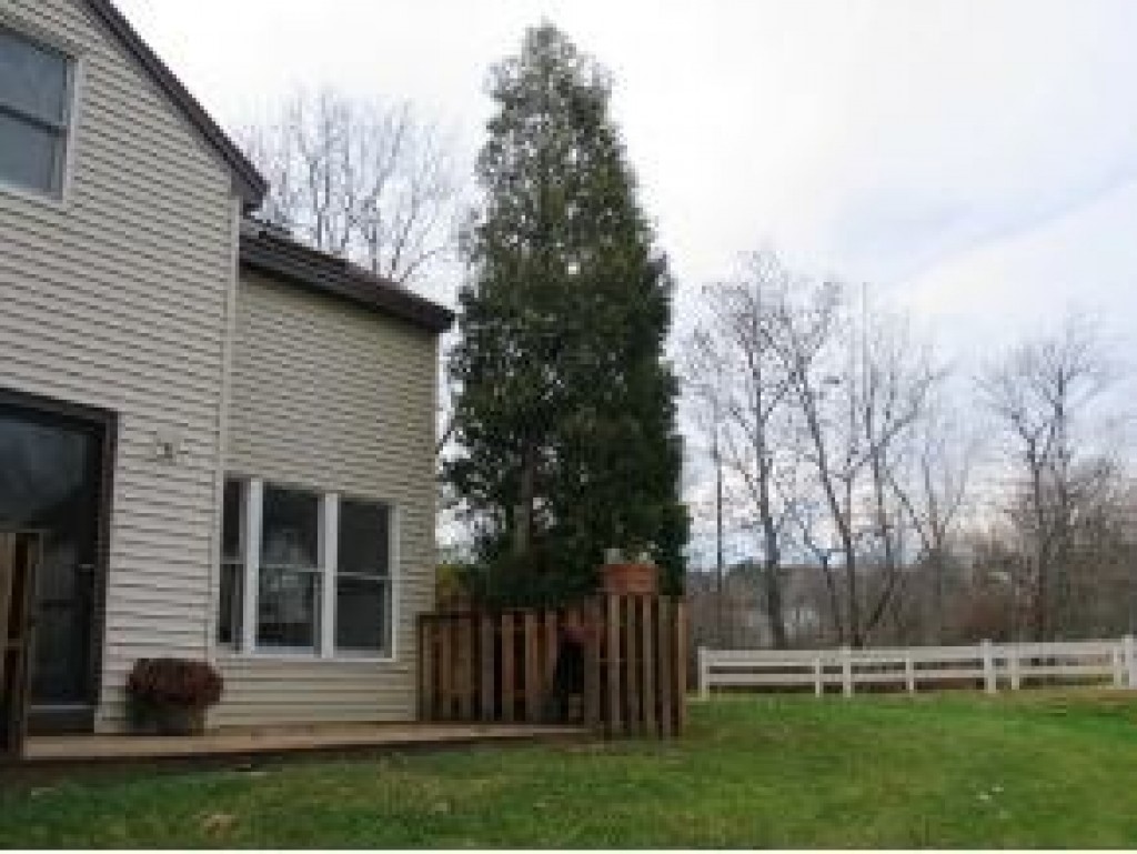32 Dustin Homestead, Unit 32 Rochester, NH 03867 - Photo 1 of 3