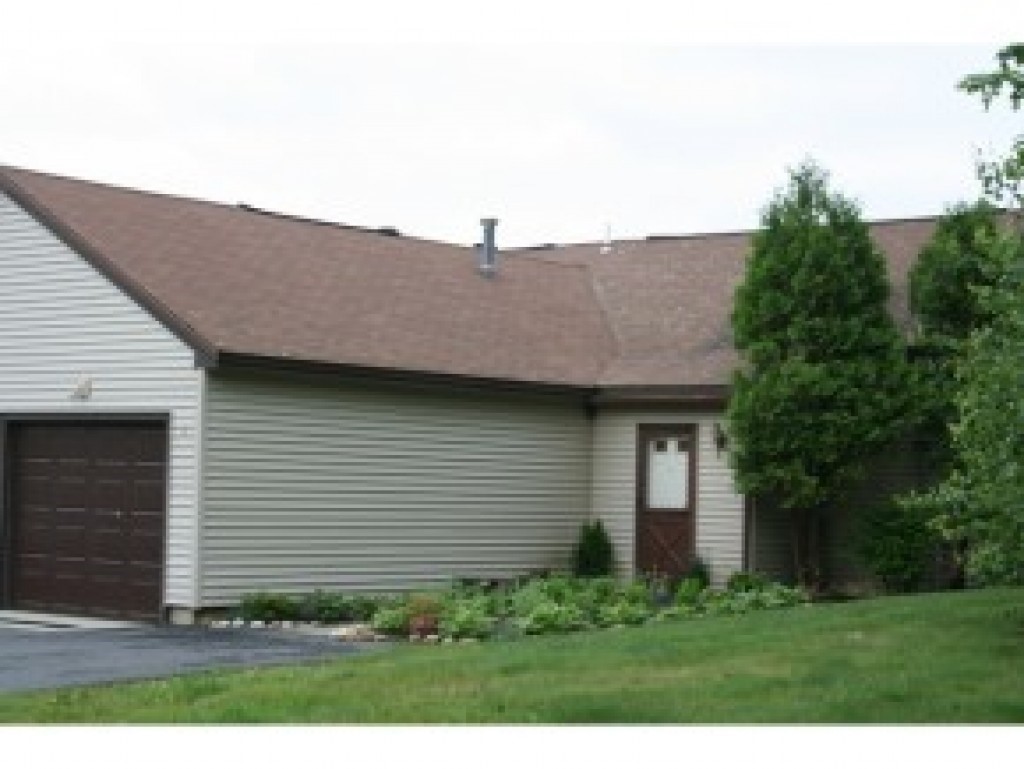 32 Dustin Homestead, Unit 32 Rochester, NH 03867 - Photo 3 of 3