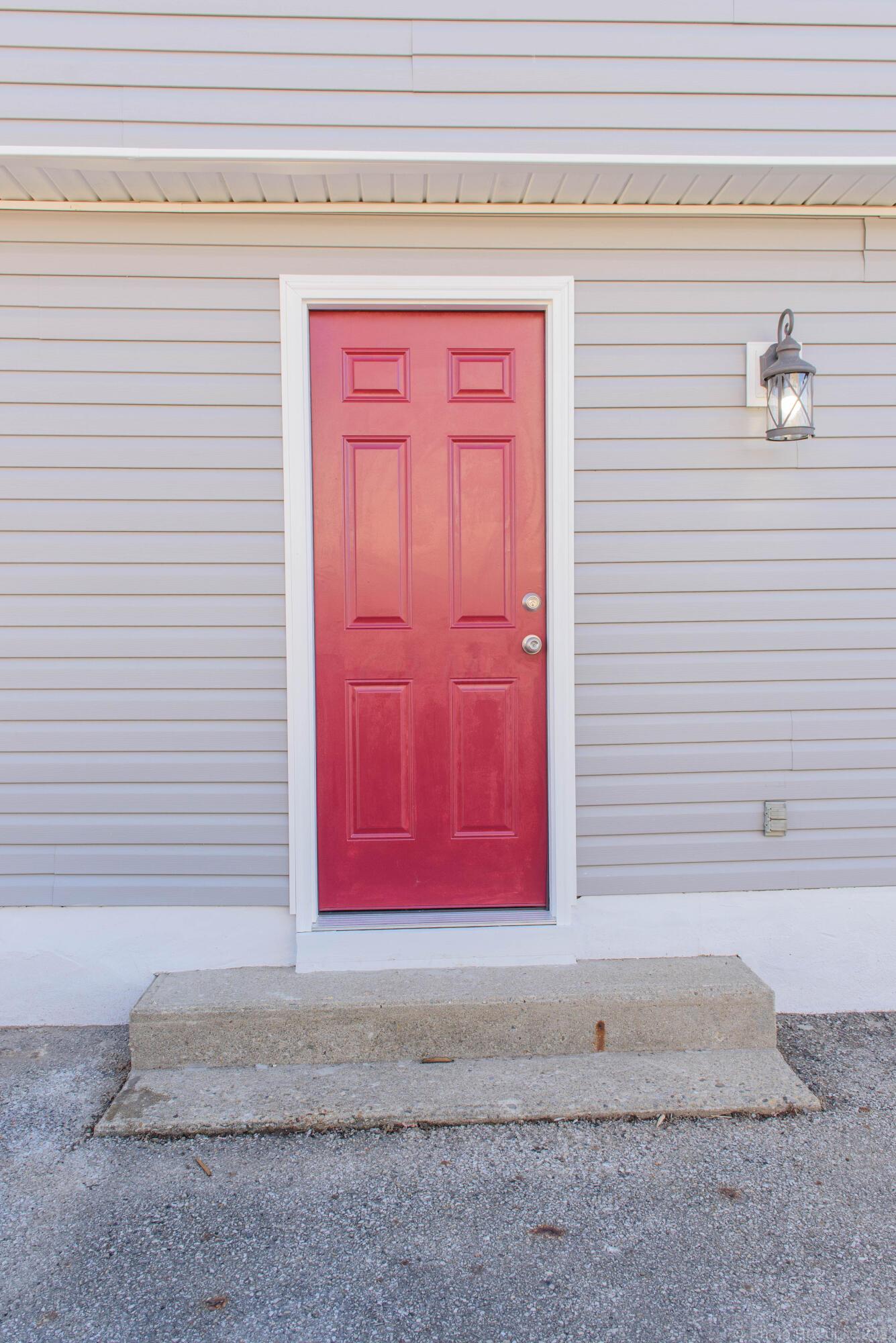 1077 Rumsey Road Columbus, OH 43207 - Photo 29 of 34 Back side door
