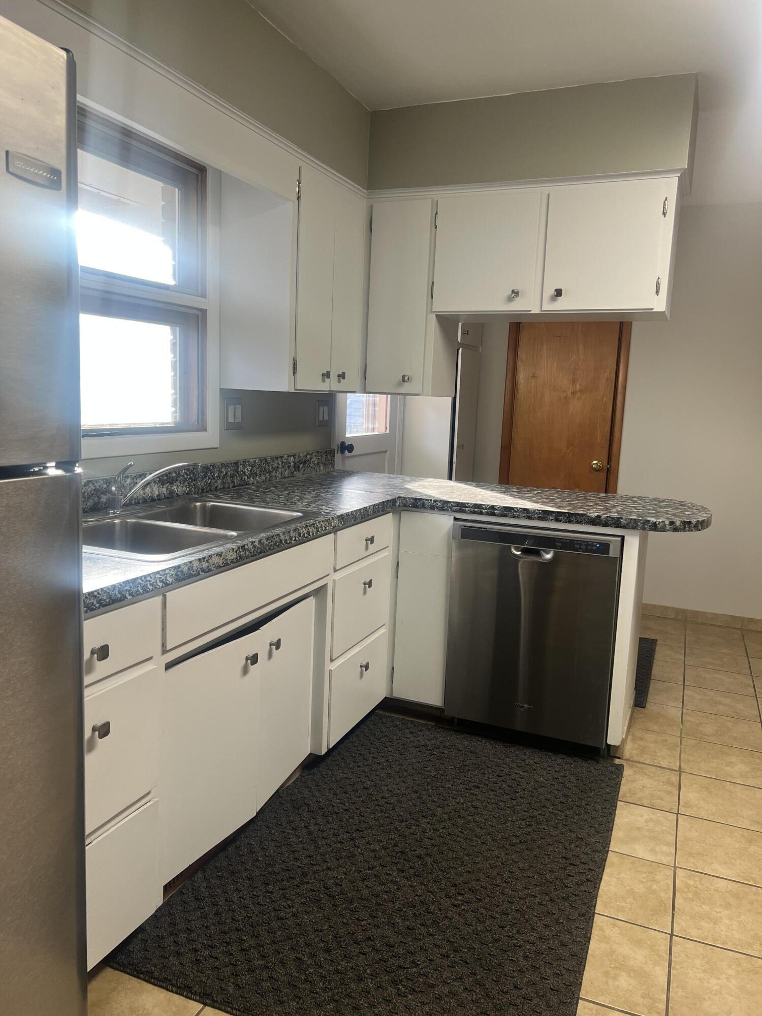 1260 Joslyn Road Muskegon, MI 49445 - Photo 5 of 18 IMG_4751